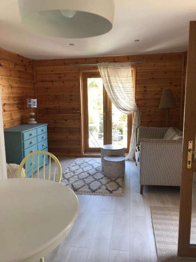 Winnie'S Corner - Self Contained Within The Grounds Of Another Property, In An Idyllic Wooded Setting Carlyon Bay Eksteriør bilde